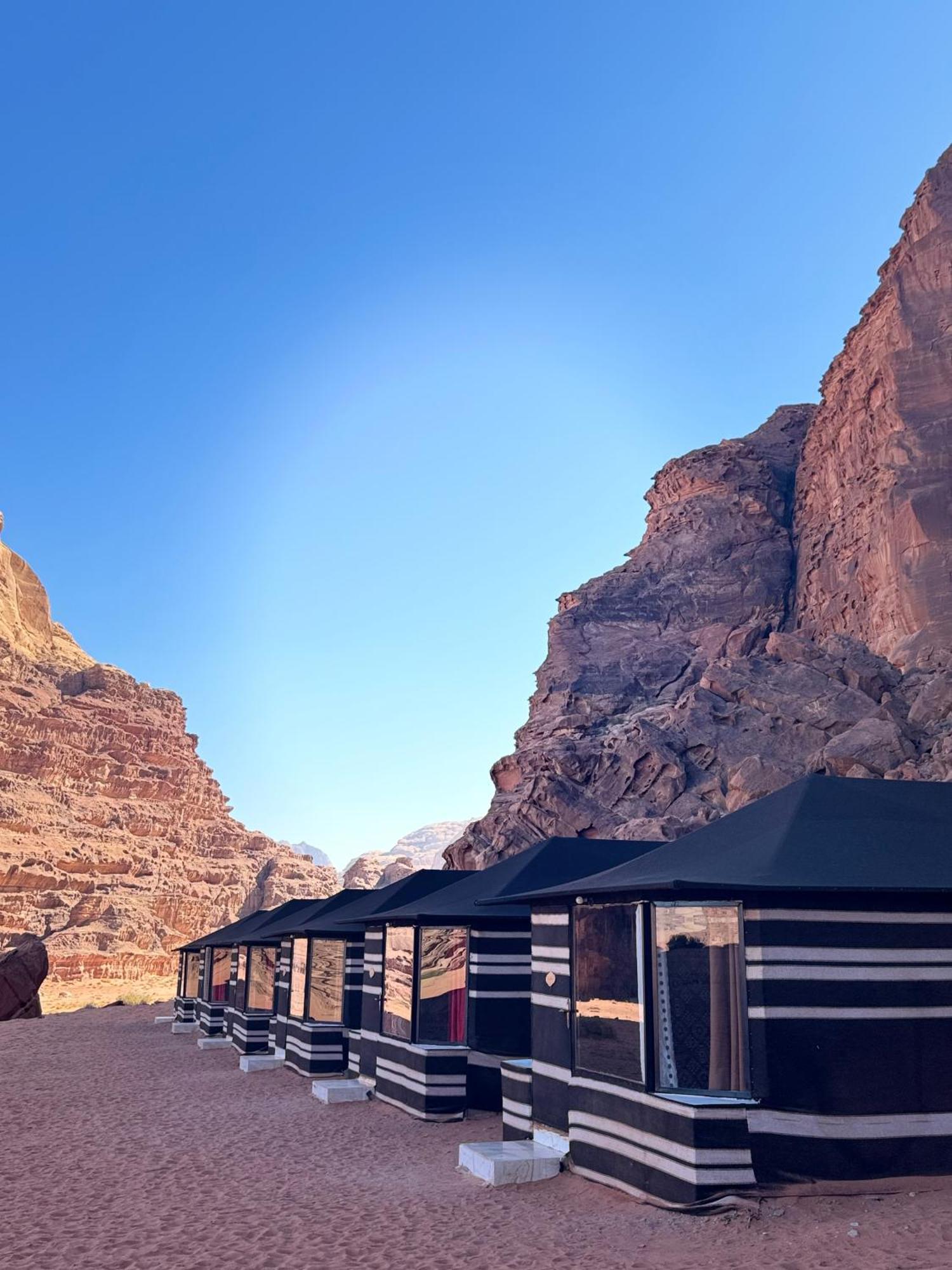 Wadi Rum Bubble Camp & Tour 外观 照片