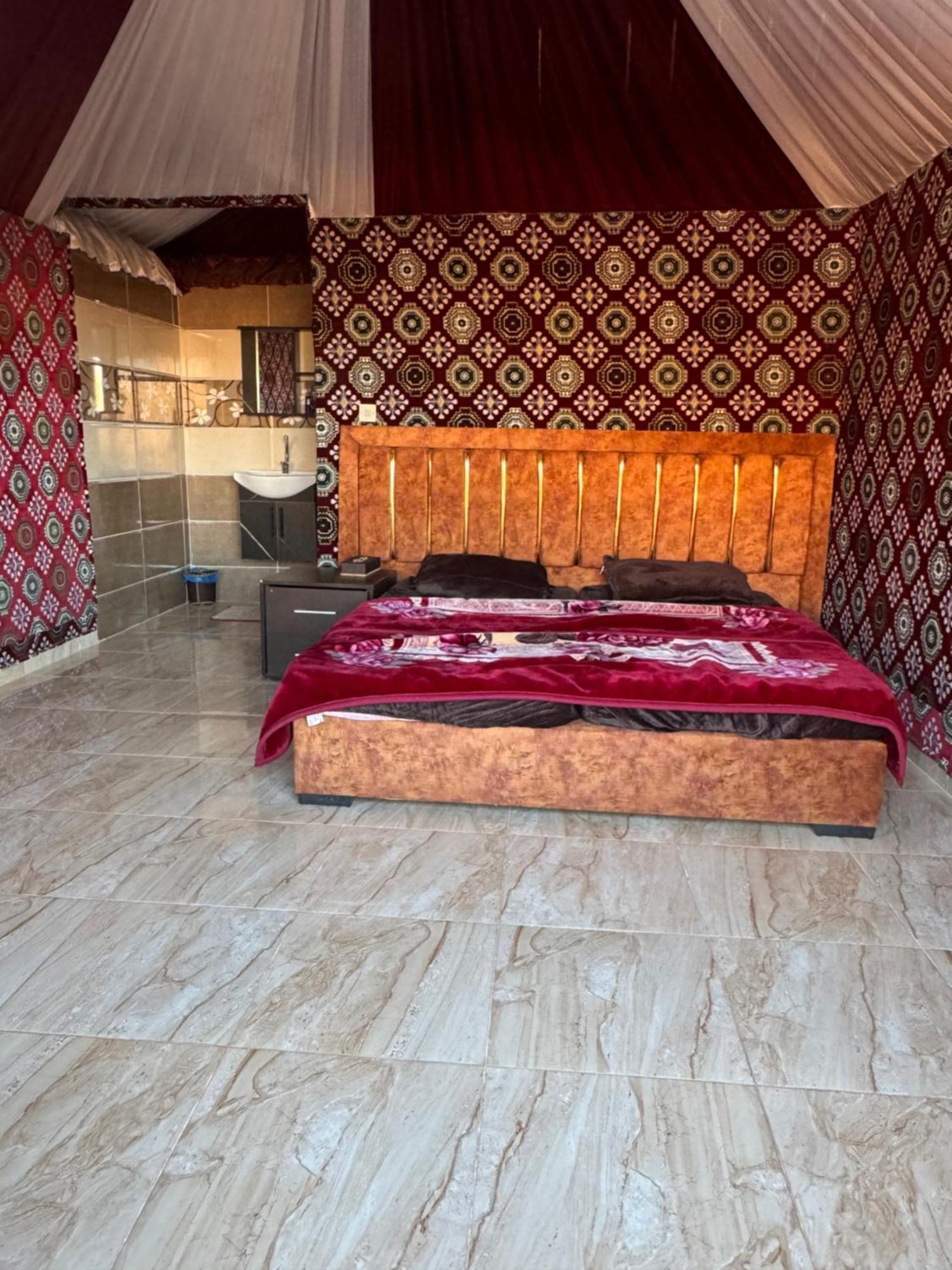 Wadi Rum Bubble Camp & Tour 外观 照片