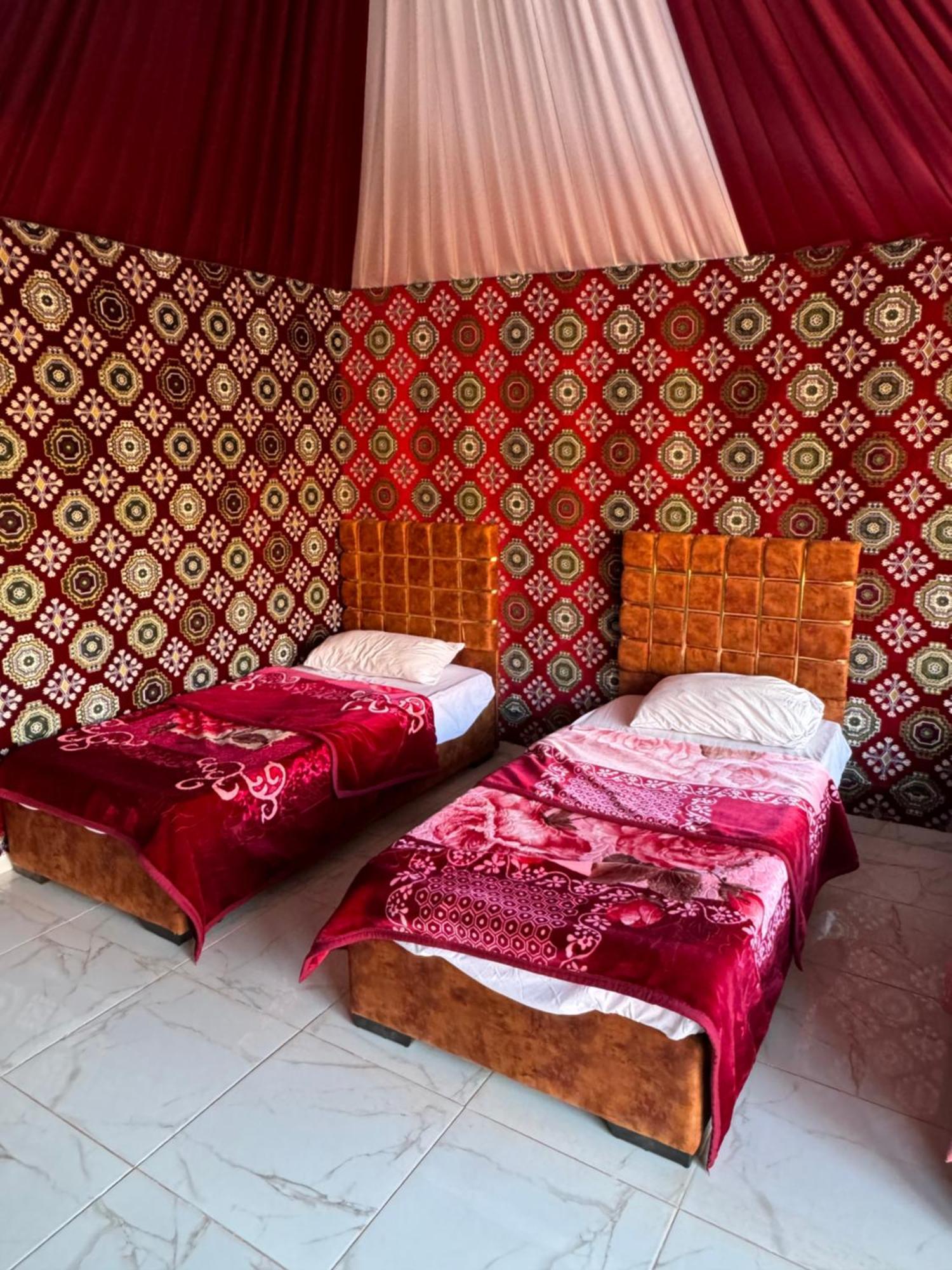 Wadi Rum Bubble Camp & Tour 外观 照片