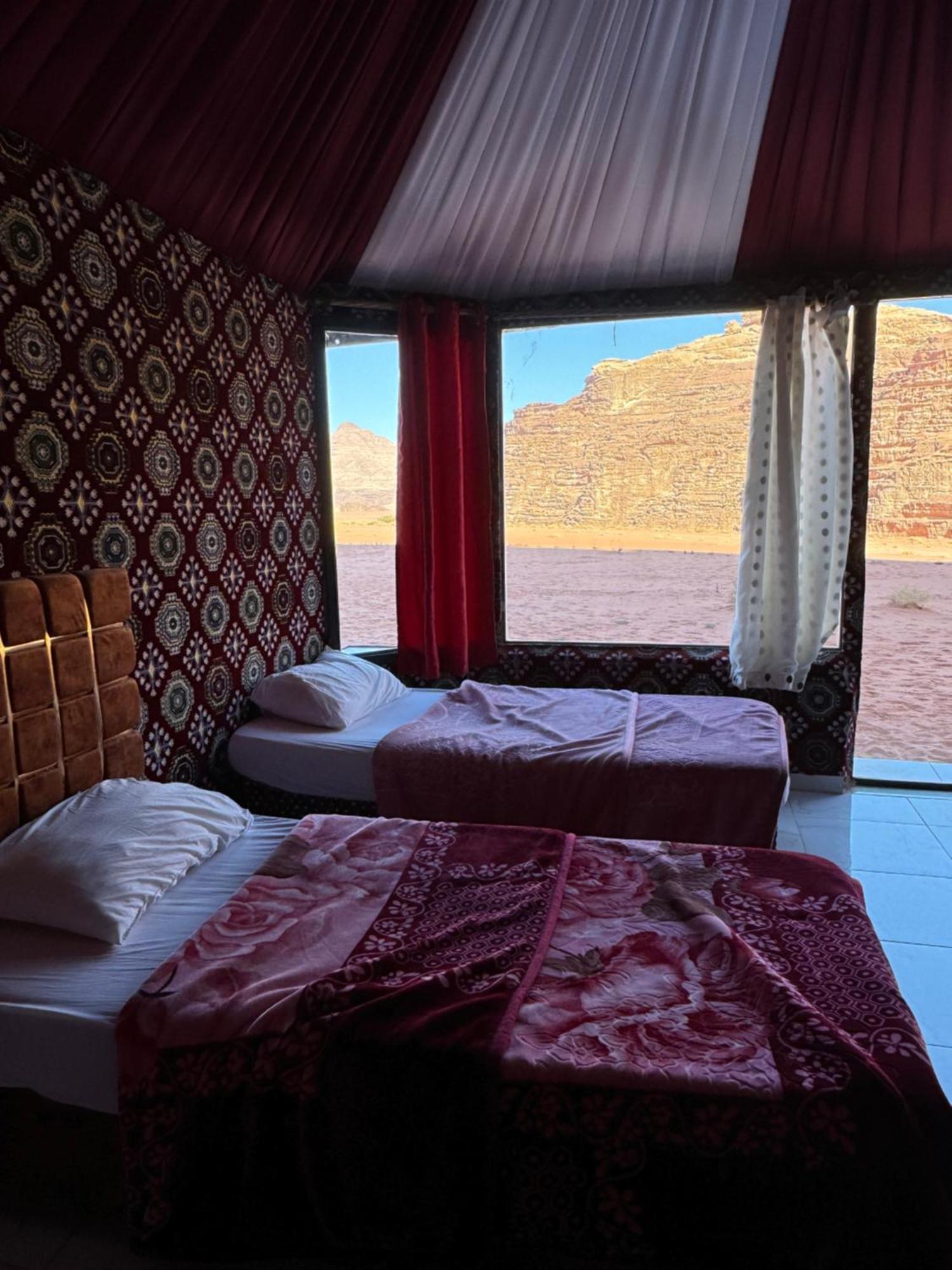 Wadi Rum Bubble Camp & Tour 外观 照片