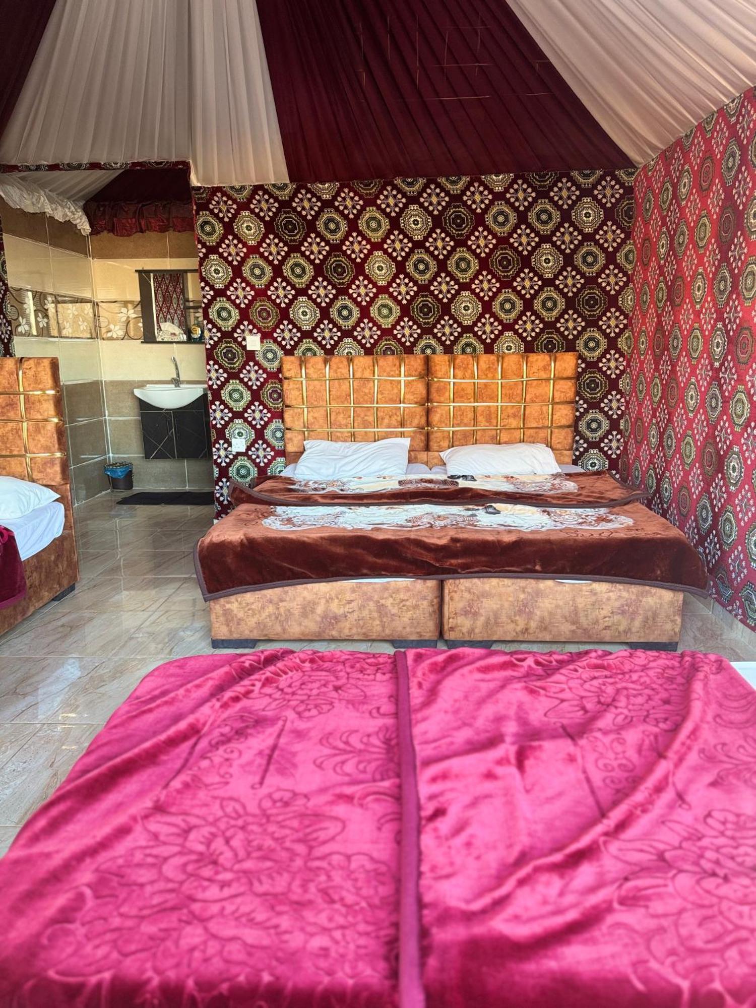 Wadi Rum Bubble Camp & Tour 外观 照片