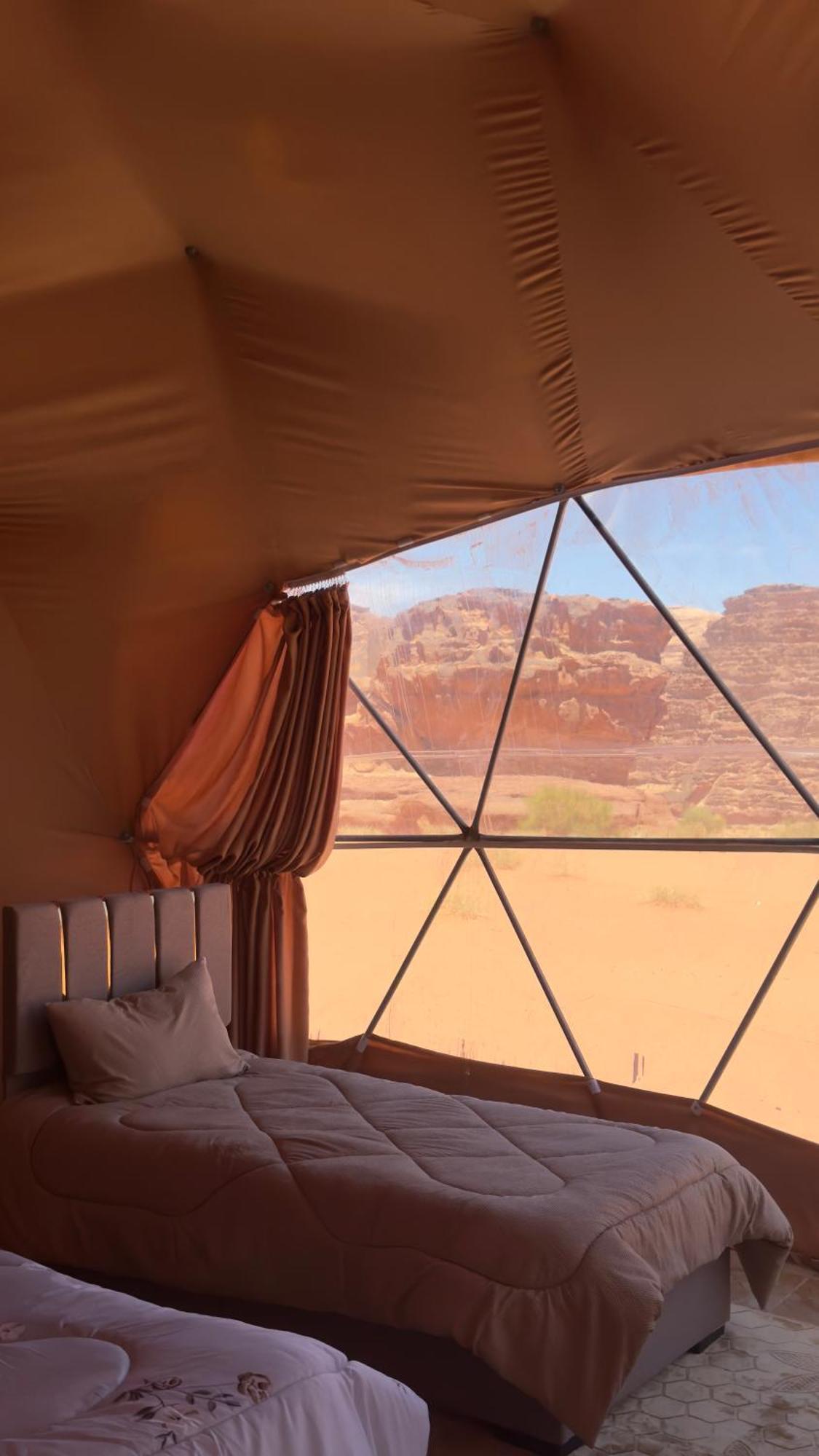 Wadi Rum Bubble Camp & Tour 外观 照片