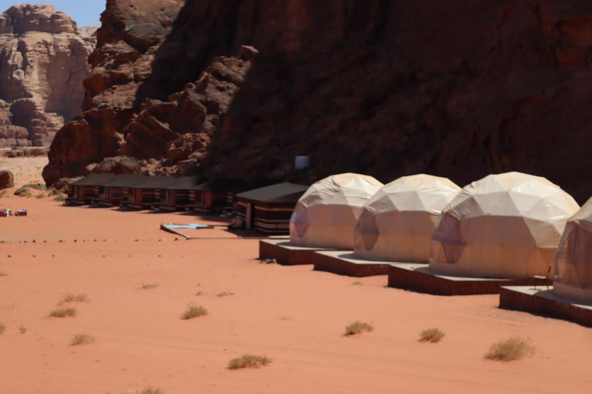 Wadi Rum Bubble Camp & Tour 外观 照片
