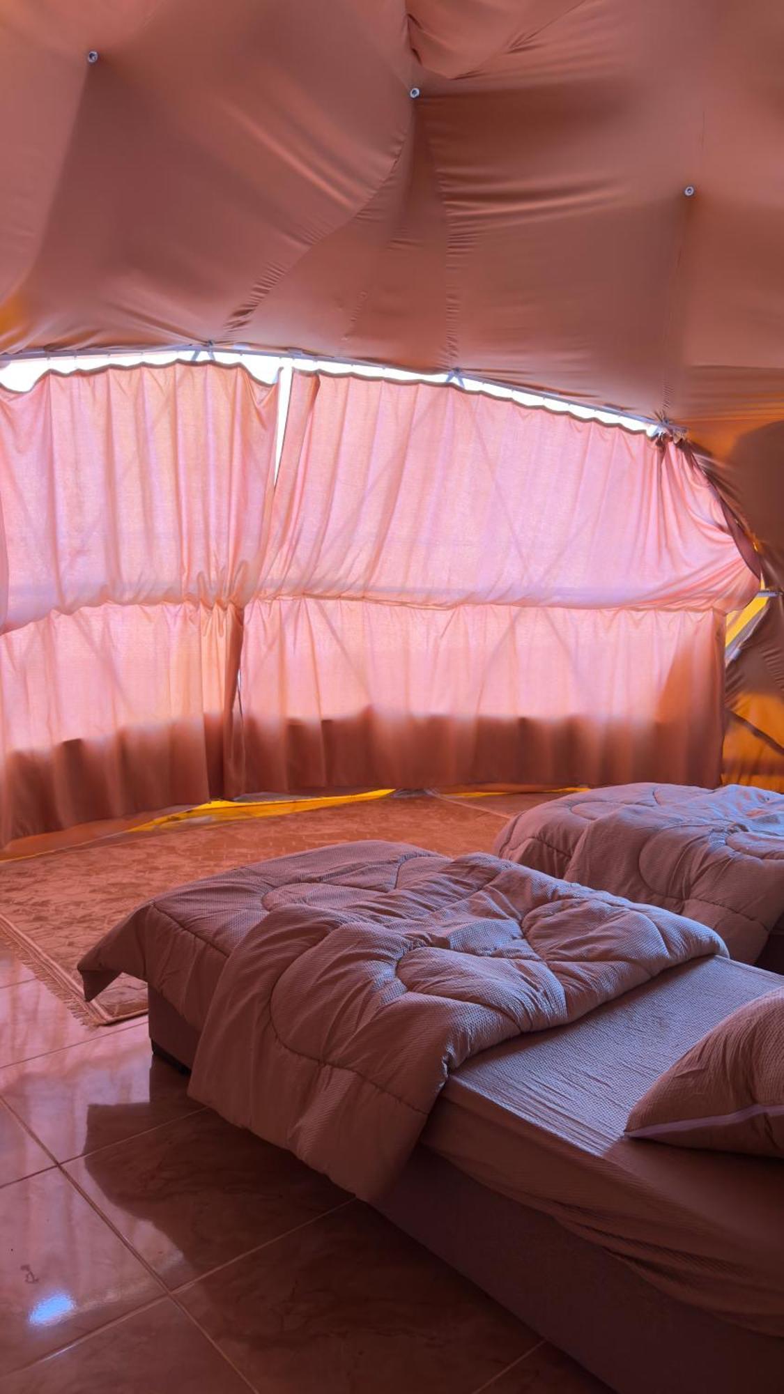Wadi Rum Bubble Camp & Tour 外观 照片