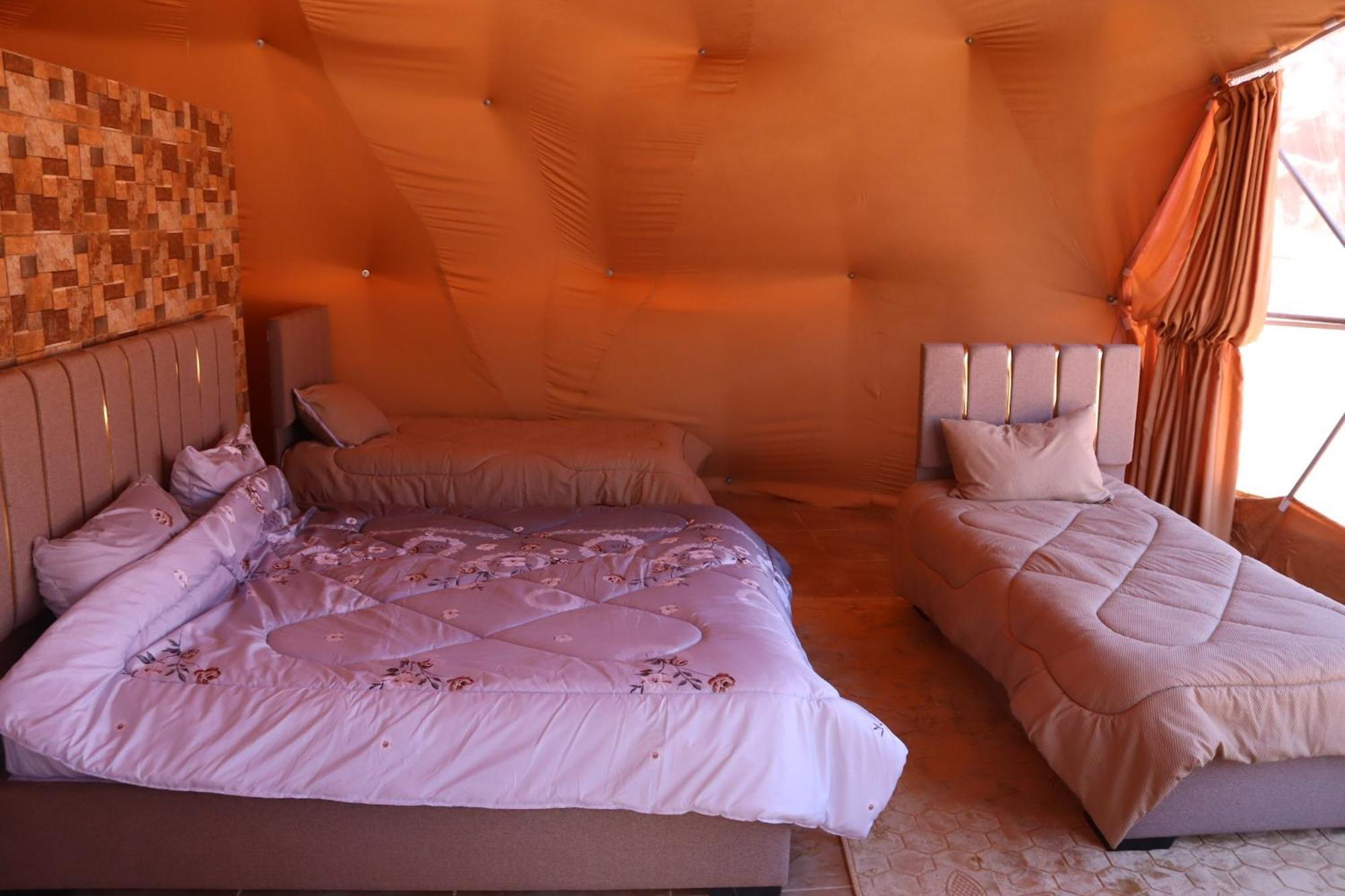 Wadi Rum Bubble Camp & Tour 外观 照片