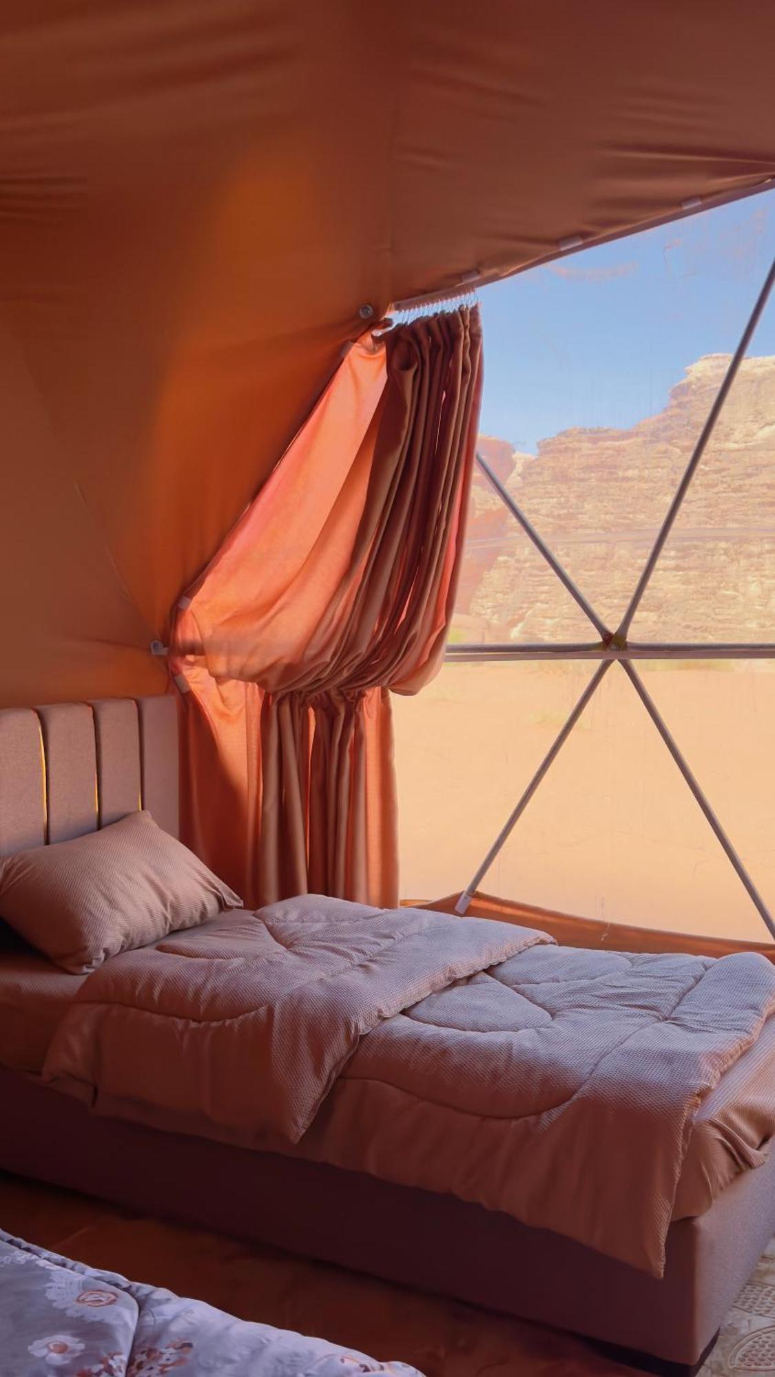 Wadi Rum Bubble Camp & Tour 外观 照片