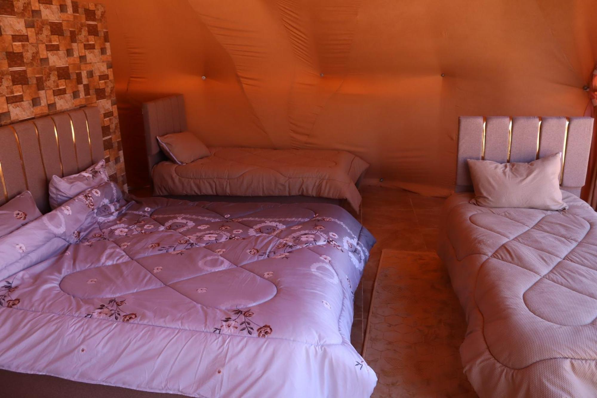 Wadi Rum Bubble Camp & Tour 外观 照片
